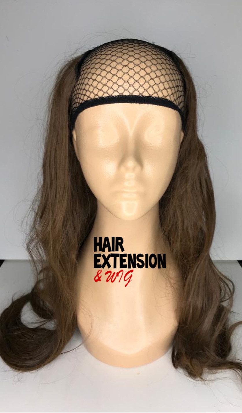 Wavy 230gm 26" light Brown (10) Half Wig product-image