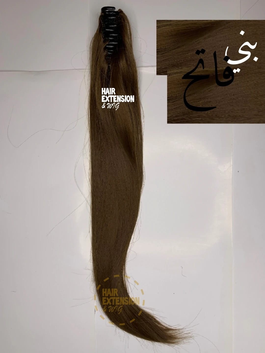 Straight claw clip ponytail 135G 26" light brown (10) product-image